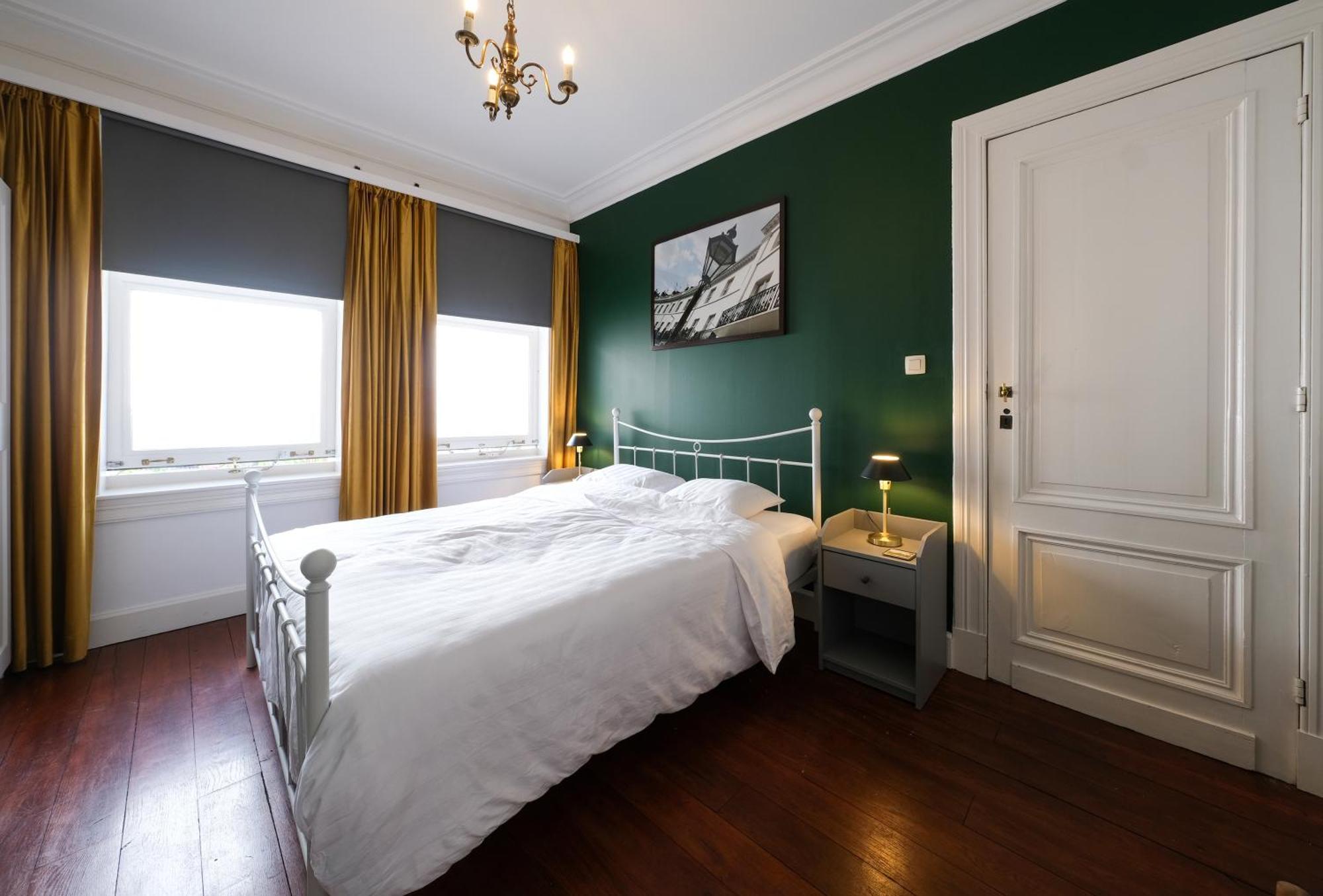 Your Homestay In A Bibliophile Mansion Antwerpen Kültér fotó